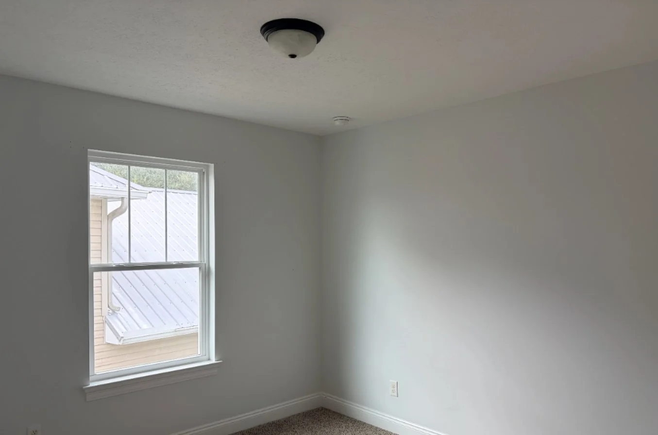 6107 Edith Stephens Dr — Upstairs living area