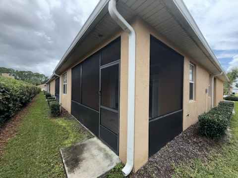 1643 Linz Ct photo 4