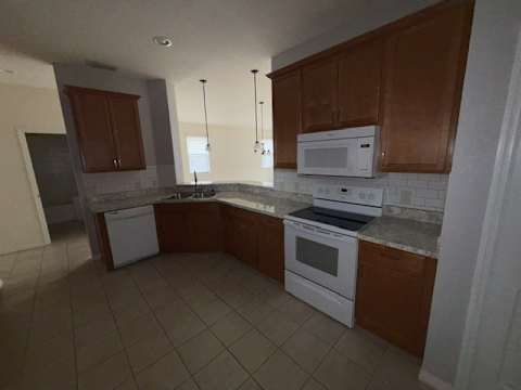 1643 Linz Ct photo 2