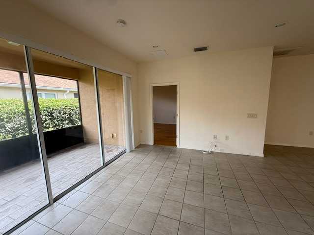 1643 Linz Ct photo 3