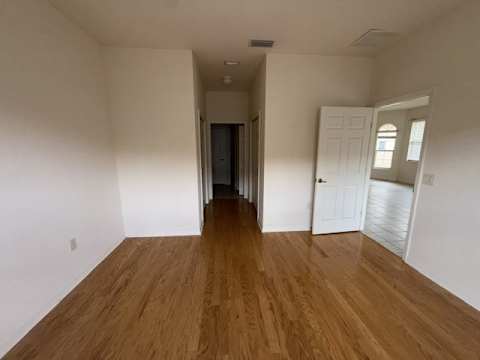 1643 Linz Ct — Primary bedroom