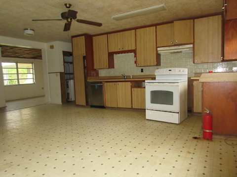 11639 Huggins St photo 1