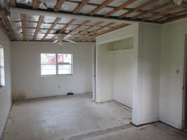 11639 Huggins St photo 6