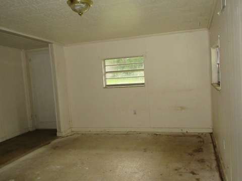 11639 Huggins St photo 8