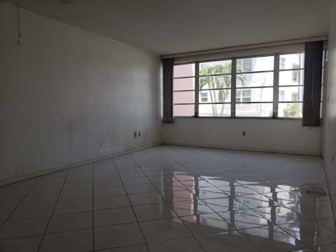 18555 NE 14 Ave Apt 502 photo 4