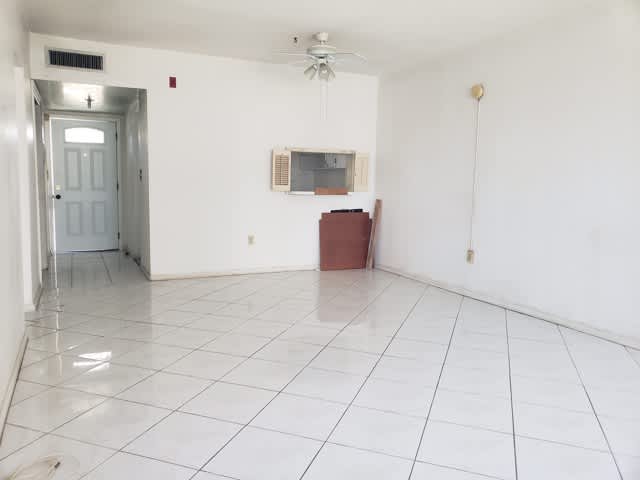 18555 NE 14 Ave Apt 502 photo 6