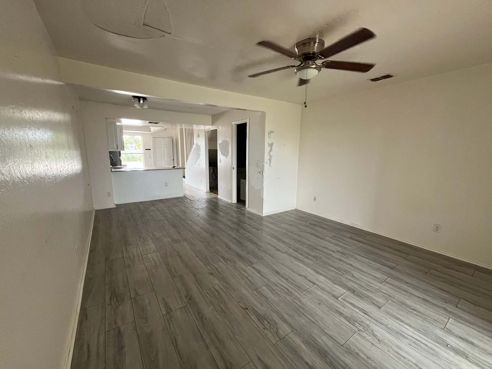 26330 Rampart Blvd photo 5