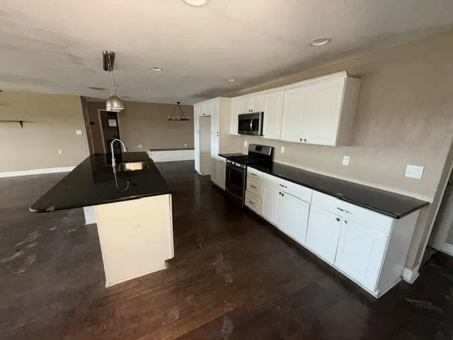 848 Wildabon Ave — Kitchen 2