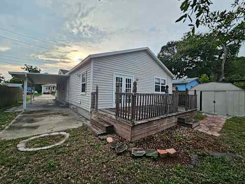 2434 S 37th Street photo 1