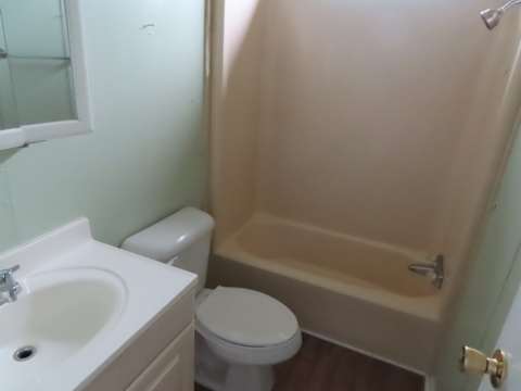 1709 Fox Hill Dr photo 9