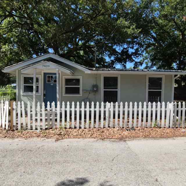7409 Rhode Island Dr photo 1